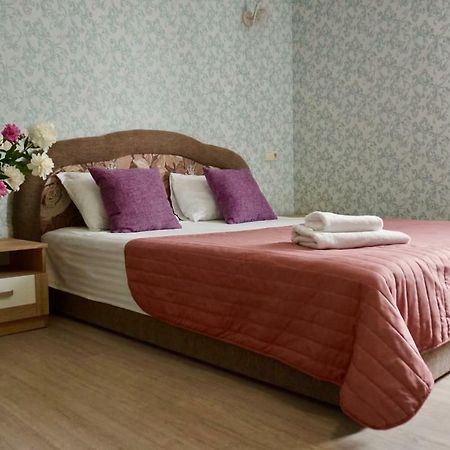 Gatnoye Zhuliany City Hotel מראה חיצוני תמונה