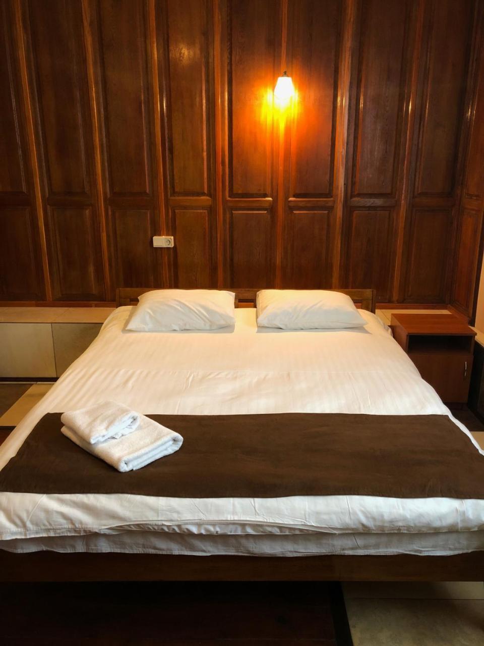 Gatnoye Zhuliany City Hotel מראה חיצוני תמונה