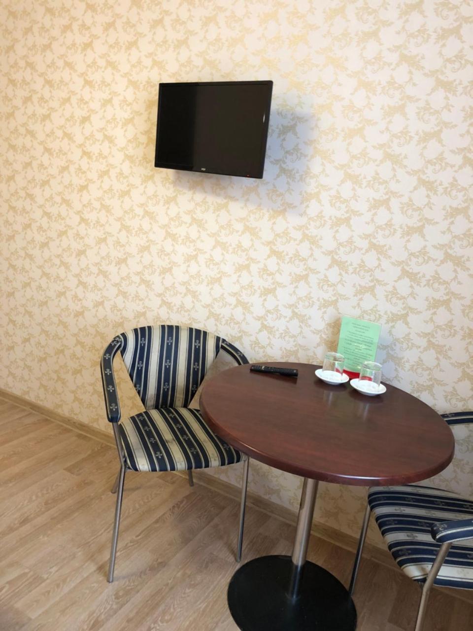 Gatnoye Zhuliany City Hotel מראה חיצוני תמונה