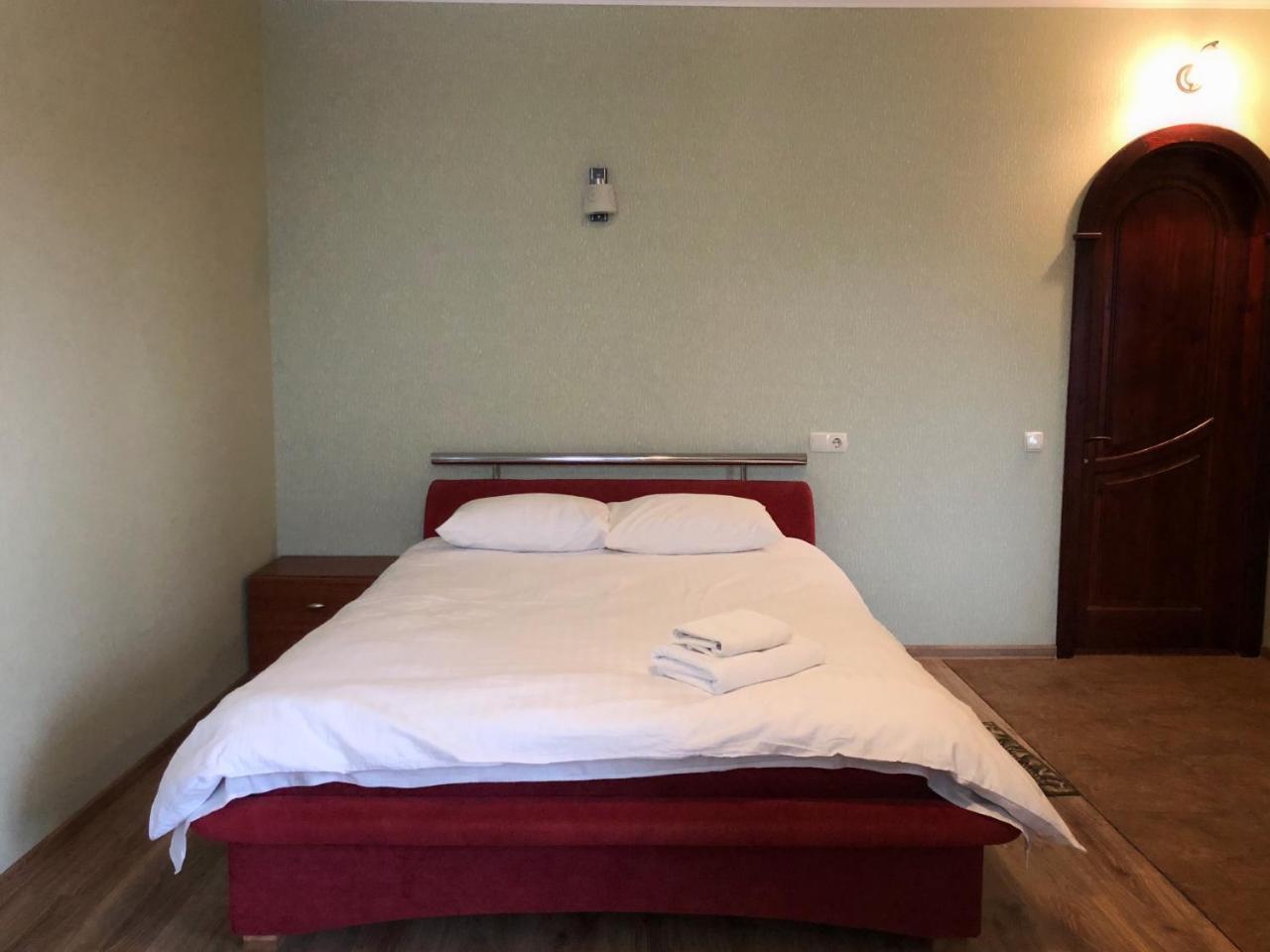 Gatnoye Zhuliany City Hotel מראה חיצוני תמונה