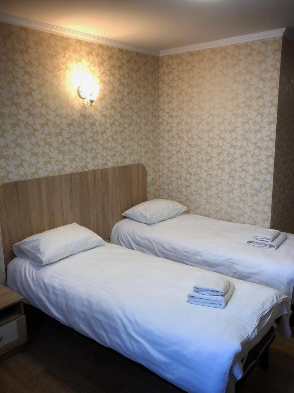 Gatnoye Zhuliany City Hotel מראה חיצוני תמונה