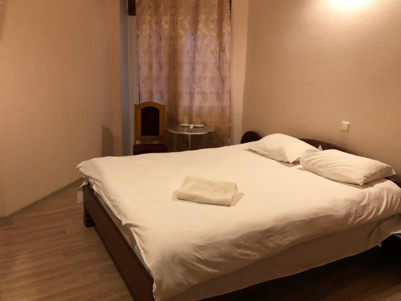 Gatnoye Zhuliany City Hotel מראה חיצוני תמונה