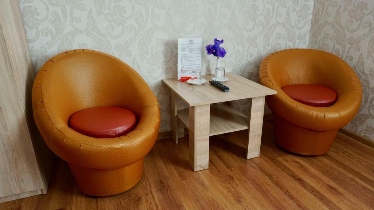 Gatnoye Zhuliany City Hotel מראה חיצוני תמונה