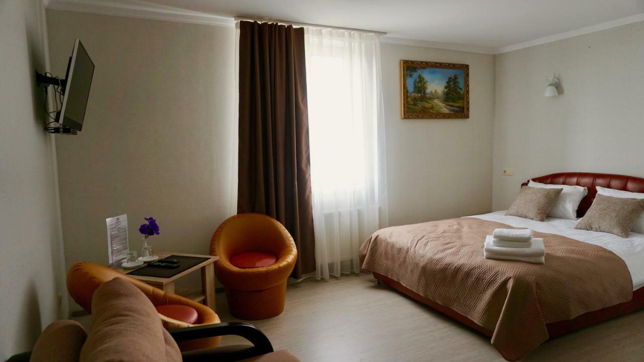 Gatnoye Zhuliany City Hotel מראה חיצוני תמונה