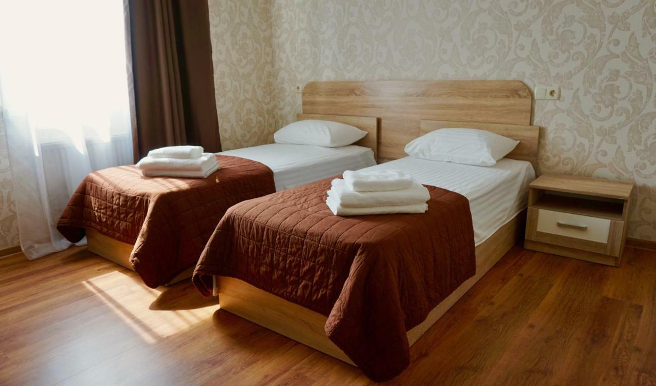 Gatnoye Zhuliany City Hotel מראה חיצוני תמונה