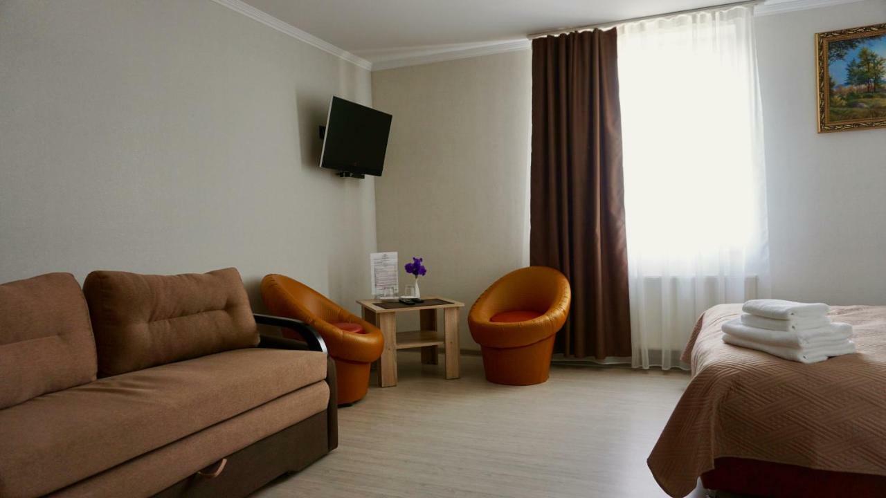 Gatnoye Zhuliany City Hotel מראה חיצוני תמונה