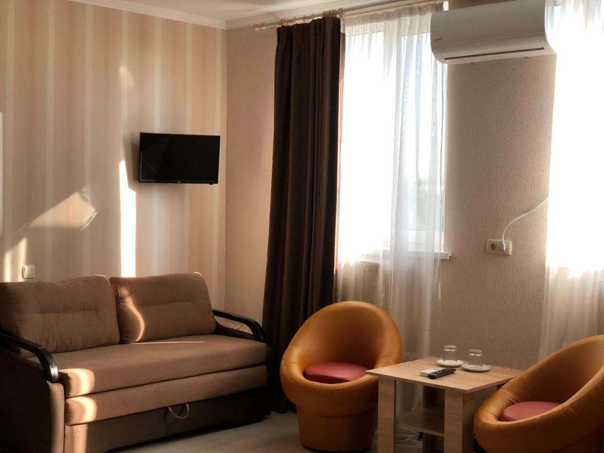Gatnoye Zhuliany City Hotel מראה חיצוני תמונה