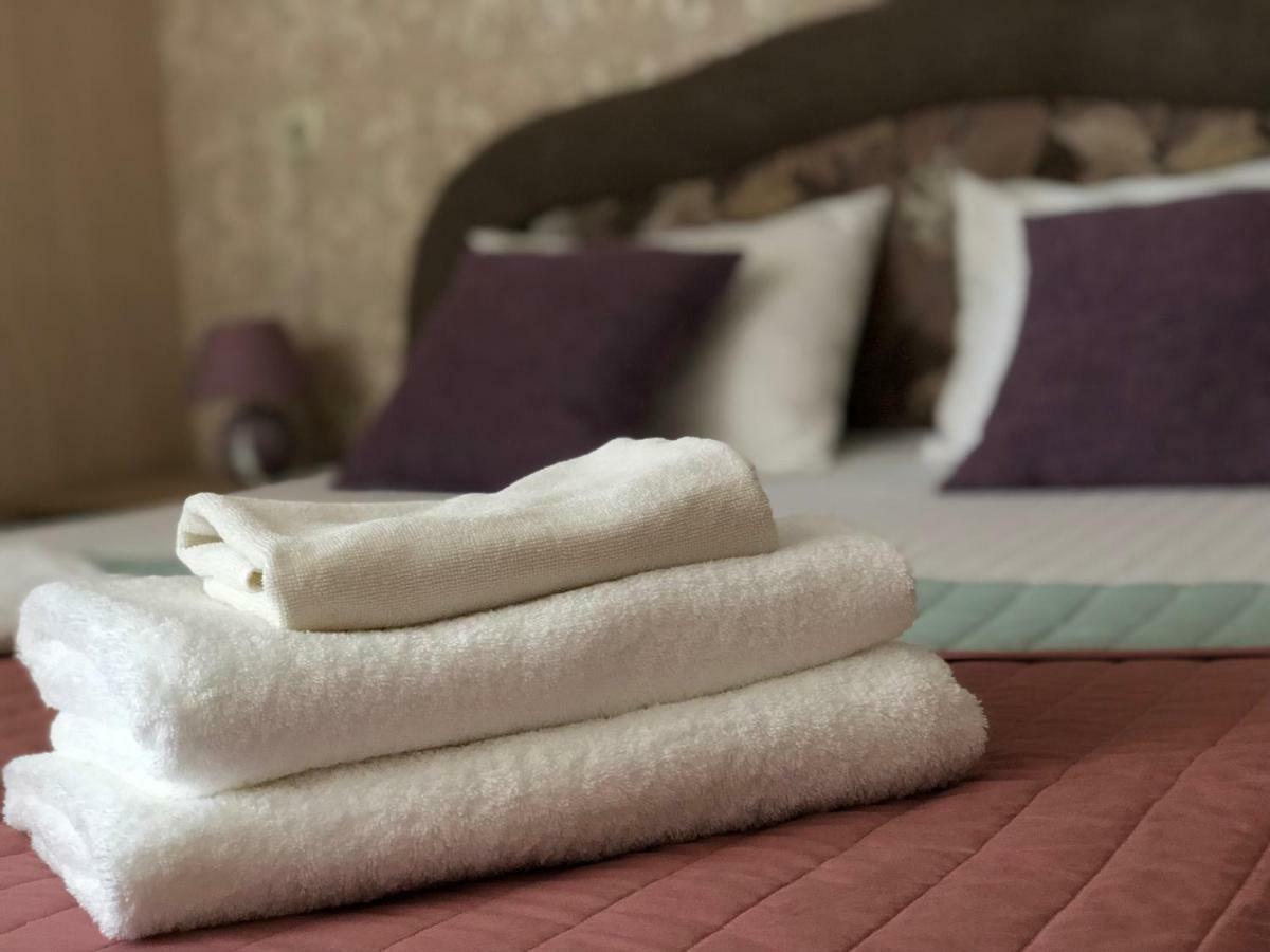 Gatnoye Zhuliany City Hotel מראה חיצוני תמונה